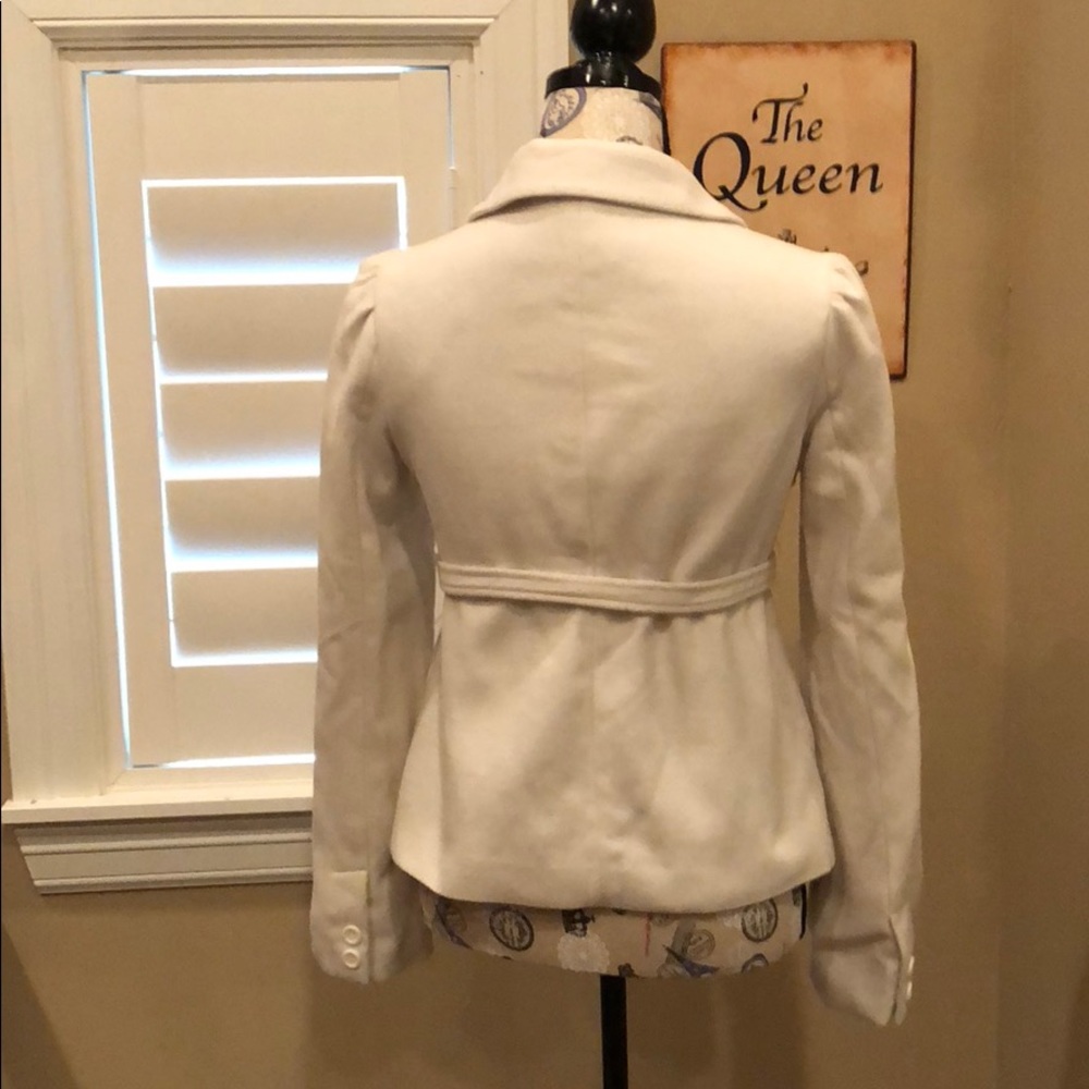Coat size medium. - Picture 2 of 2